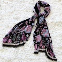 海底の魚たちのプリントが楽しげなロングスカーフ✨ヴェラブラッドリー 海底の魚たちのプリントが楽しげなロングスカーフ✨ヴェラ