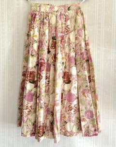 レストローズ　クッション　レーシーローズ柄　スパンコール装飾　2個 レストローズ クッション レーシーローズ柄 スパンコール装飾 2