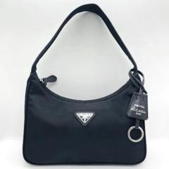 美品 プラダ ワンショルダーバッグ リ エディション 2000 ブラック PRADA Re-Edition 2000 Nylon Shoulder Bag – Black – Modecraze