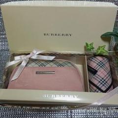 BURBERRY ピンク チェック柄 ハンカチ 　ポーチセットのサムネイル