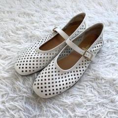 極美品　あしながおじさん　フラットシューズ　ストラップ　メッシュ　パンチング　白