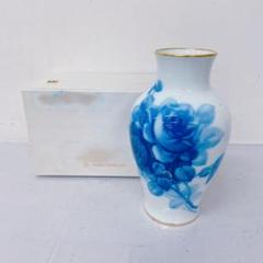 大倉陶園 赤木蓮 花瓶 大倉陶園 赤木蓮 花瓶