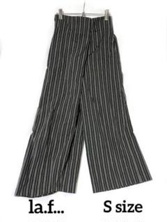 【美品】 la.f... ワイドパンツ グレー ストライプ Sサイズのサムネイル