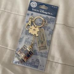ディズニーシー1周年記念キーホルダー 2025年最新】ディズニーシー 1 周年 キーホルダーの人気アイテム