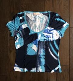コンパクトTシャツ ブルー