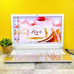 ほぼ美品✨新品SSDで快適✨フルHD ブルーレイ カメラ付き 薄型 仕事や趣味に
