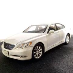 NOREV　レクサス LS460 　1/18 ジャンク　箱無