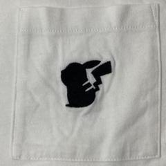 〈UT〉ポケットモンスター　ピカチュウシルエット　Tシャツ［L］ホワイト