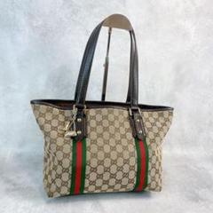 Gucci グッチ　バッグ　トートバッグ　GG シェリーライン　チャーム付き