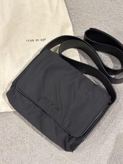 FEAR OF GOD 6TH ナイロン　メッセンジャー　バッグ FEAR OF GOD 6TH ナイロンメッセンジャーバッグ