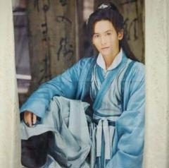 山河令 公式グッズ スペシャルBOX 幸得君心礼盒 温客行 龔俊 周子舒 張哲瀚 山河令 写真集 セット 温客行 龔俊 周子舒 張哲瀚 ポスター