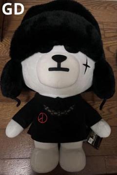 YG BEAR × BIGBANG メガBIGぬいぐるみ YG BEAR×BIGBANG」アミューズメント施設用景品を11月下旬より