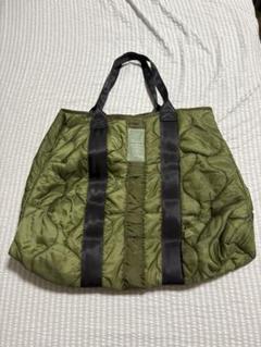 USアス三軒茶屋Customized Quilted ボディー バッグ新品未使用 USアス三軒茶屋Customized Quilted ボディー バッグ新品未使用