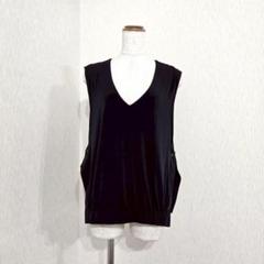 美品◎GAVI DI GAVI　Vネックベスト　ノースリーブ　サイドボタン　黒