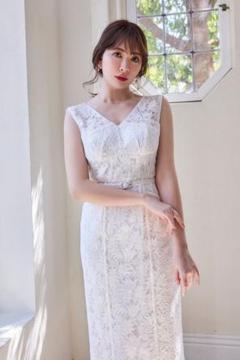 【新品未使用タグ付】Waltz Floral Lace Belted Dress Waltz Floral Lace Belted Dress