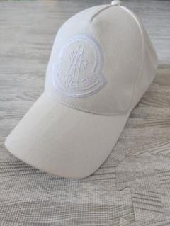 MONCLER ホワイト ベースボールキャップ MONCLER モンクレール ベースボールキャップ 3B00037 0U082