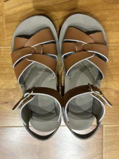 新品  未使用 ソルトウォーター  サンダル  12（19㎝）  ラテ SALE30%OFF】SaltWater Sandals / Swimmer Latte - cocho cocho