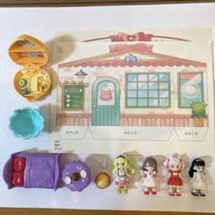 バンダイ　プリキュアフィギュア4体 ＆家具3点　プリキュアリトルハウス 3才〜