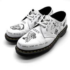 入荷中 SCRIBBLE 1461 Martens Dr. 限定モデル 落書き メルカリ - UK8 靴