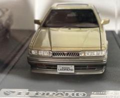イグニッションモデル　日産レパード　IG1564 1/43 ゴールドミニカー 000000091663_RrpwpeX.jpg