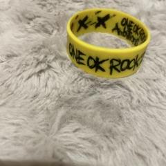 ONE OK ROCK 2015 海外ツアー限定ラバーバンド Amazon.co.jp: ONE OK ROCK ラバーバンドセット : ホビー