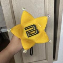 bigbang ペンライト ホワイト　箱付き BIGBANG〈ペンライト〉ホワイト - メルカリ