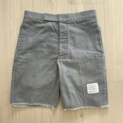 激レア 美品 トムブラウン Thom Browne ショートパンツ グレー THOM BROWNE. NEW YORK(トムブラウンニューヨーク) / ショート