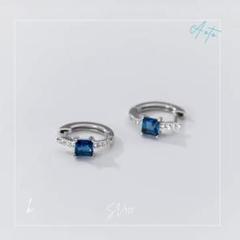 137PL【シンプル】サファイアピアス　スクエア　四角　S925　プラチナコート 137PL【シンプル】サファイアピアス スクエア 四角 S925