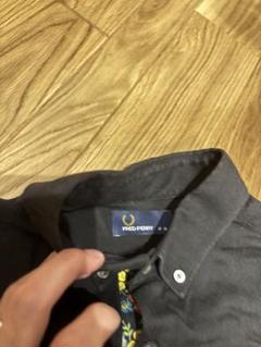FRED PERRY 長袖シャツ　ブラック