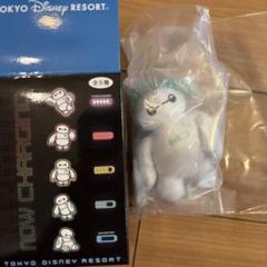 TDR　ベイマックス　ぬいぐるみチャーム　グリーン東京ディズニーリゾート　ネオン