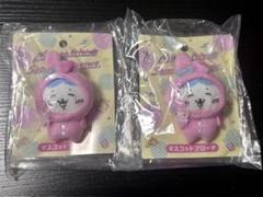 ちいかわ×サンリオコラボ ブローチピンバッジ ハチワレ ×マイ