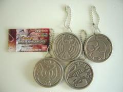 ΩHge26AZ仮面ライダーオーズセルメダルスイング1袋25個入 ΩHge26AZ仮面ライダーオーズセルメダルスイング1袋25個入 - メルカリ