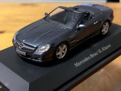 メルセデス・ベンツ SL ミニカー シルバー 赤内装 メルセデス・ベンツ SL ミニカー シルバー 赤内装