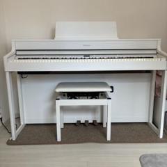 Roland HP702 ホワイト電子ピアノ 椅子 防振マット ヘッドホン付き Roland HP702 ホワイト電子ピアノ 椅子 防振マット ヘッドホン