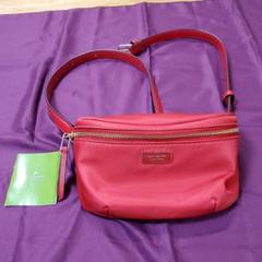 kate spade　NewYorkウエストポーチ　レッド ケイト・スペード(Kate Spade) ボディバッグ・ウエストポーチ