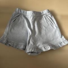 グレー フリル付きショートパンツ 80cm