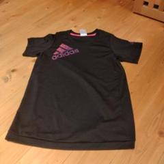 adidas 黒 Tシャツ Sサイズ　レディース