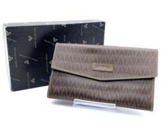 【新品未使用】【廃盤限定色】VALENTINO 長財布 新品未使用 valentino長財布