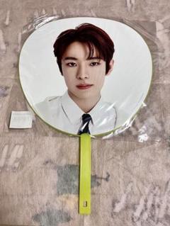 ユウシ うちわ　NCT WISH NCT NEW TEAM NCT WISH ツアーグッズ BIGうちわ ユウシ 新品未開封｜Yahoo