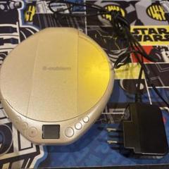 G-ubism ポータブルCDプレーヤー シルバー