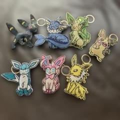 ポケモン　キラキラ　キーホルダー 全16種類 ポケットモンスター ポケモン キラキラキーホルダー 未使用4つ＋