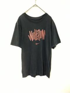 セール品　ナイキ　NIKE　Tシャツ　メンズM　黒色　ロゴ入り　綿　ポリエステル