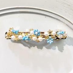 青と白のビーズのフラワー 小花バレッタ ゴールドカラー