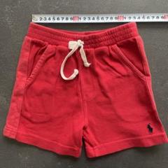 ポロ刺繍ロゴ付き赤ハーフパンツのサムネイル