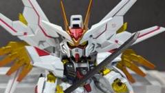 SDガンダム クロスシルエット マイティーストライクフリーダムガンダム 塗装品のサムネイル