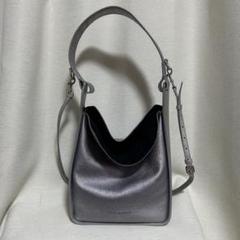 BALENCIAGA Tool 2.0 シルバー バッグ ヴィンテージ感 BALENCIAGA Tool 2.0 シルバー バッグ ヴィンテージ感 - メルカリ