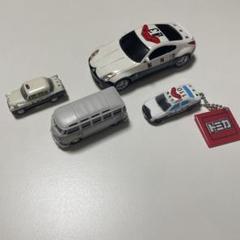 NISSAN SERENA x ONE PIECE ミニカー 4台セット トミカ 日産セレナ 歴代4台セット C25・C26・C27