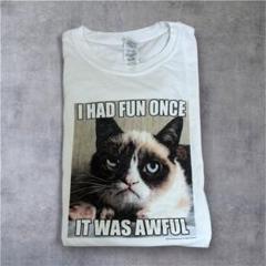 美品　グランピーキャット　Ｔシャツ　Lサイズ ねこ好きのサムネイル