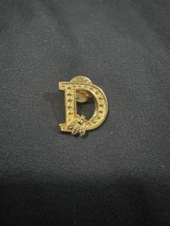 ✨クリスチャン　ディオール　ピンブローチ　蜂　ビー　Dロゴ　ゴールド　刻印 ✨クリスチャン ディオール ピンブローチ 蜂 ビー Dロゴ