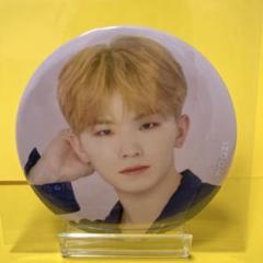 SEVENTEEN セブチ 24H 4形態 HMV トレカ 缶バッジ ウジ SEVENTEEN セブチ Holiday 缶バッジ ウジ - メルカリ